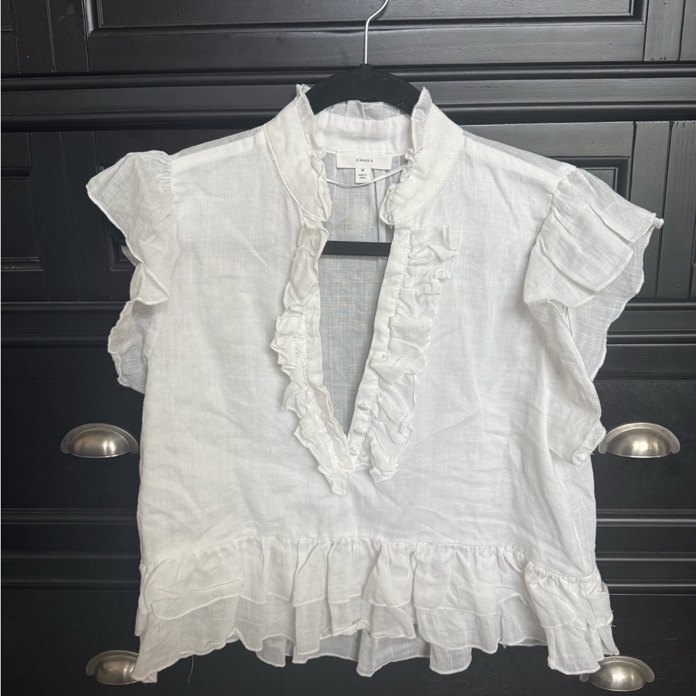 Chic White Ruffled Blouse